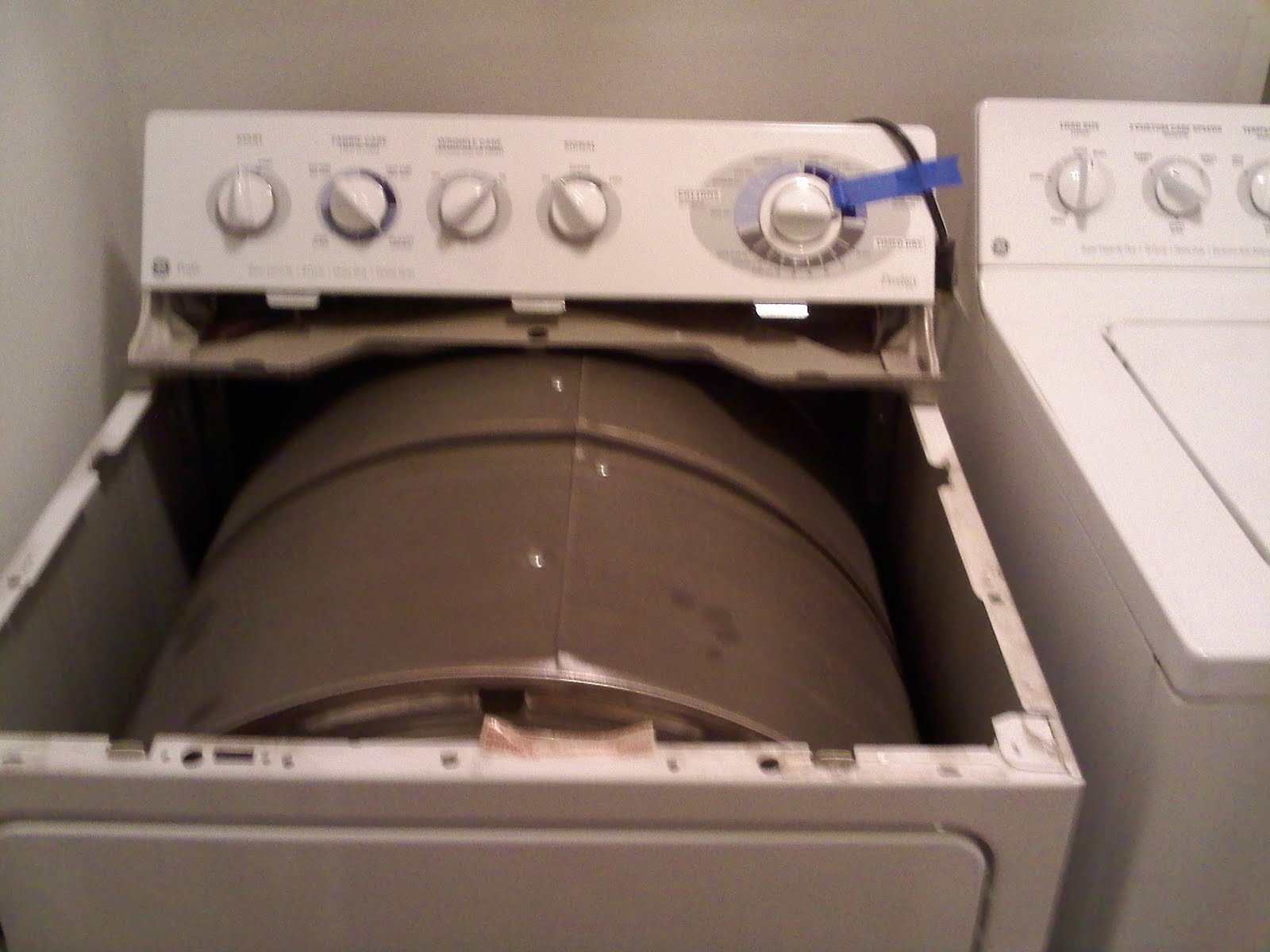 How to Clean the Dryer