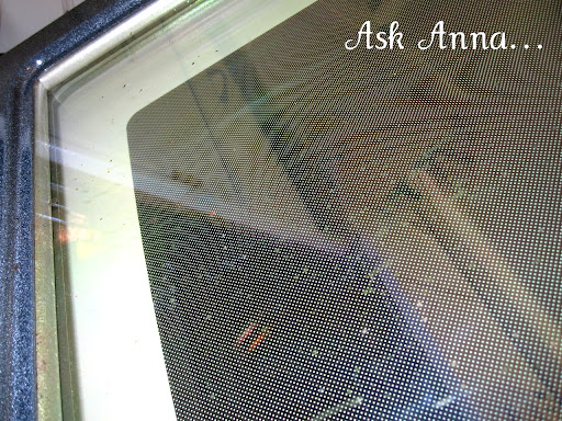 A really easy, all-natural solution for cleaning oven glass | Ask Anna