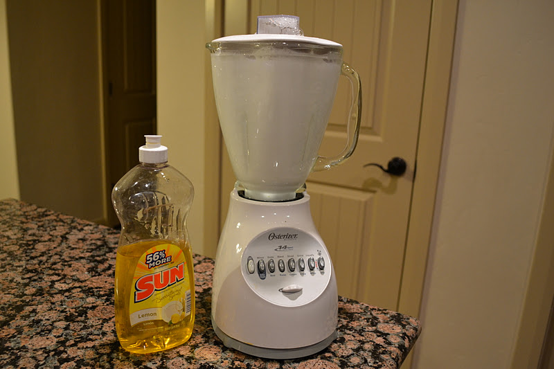 How to Clean the Blender the Fast and Easy Way