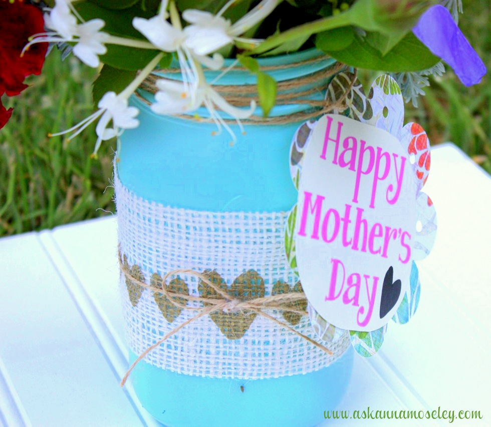 Mason Jar Vases {Gift Idea}