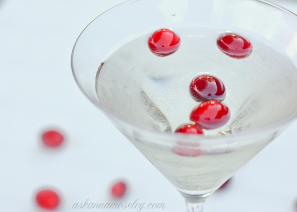 White Cranberry Martini (the perfect holiday martini) -- Ask Anna