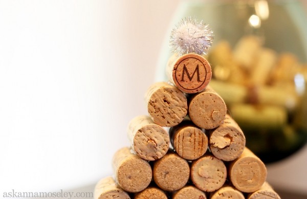 Wine cork Christmas tree tutorial - all you need are some old corks and a hot glue gun, it's easy to make and they make great gifts | Ask Anna