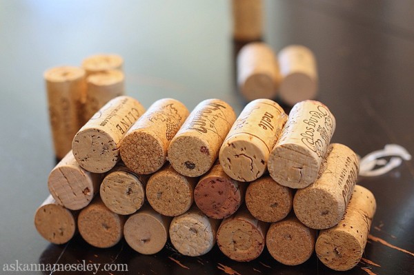 Wine cork Christmas tree tutorial - Ask Anna