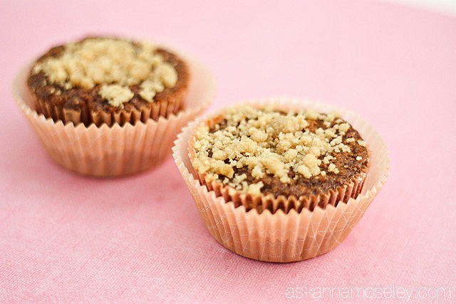 Gluten free banana chocolate chip muffins - Ask Anna