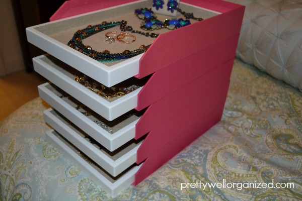 Two easy ways to organize jewelry - Ask Anna