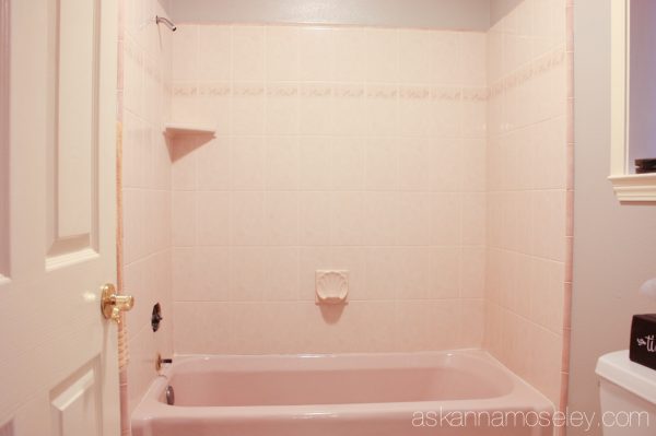 Guest bathroom makeover, before - Ask Anna