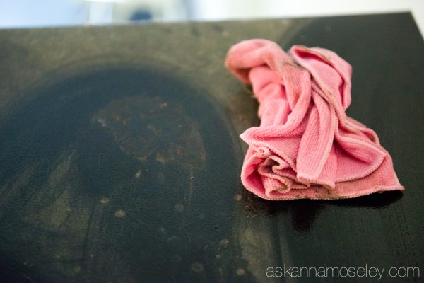 How to clean the top of the refrigerator - Ask Anna