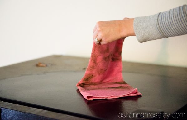 How to clean the top of the refrigerator - Ask Anna