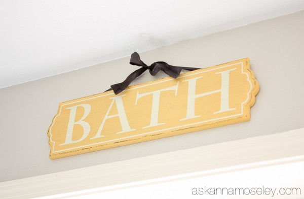 Bathroom decorations - Ask Anna