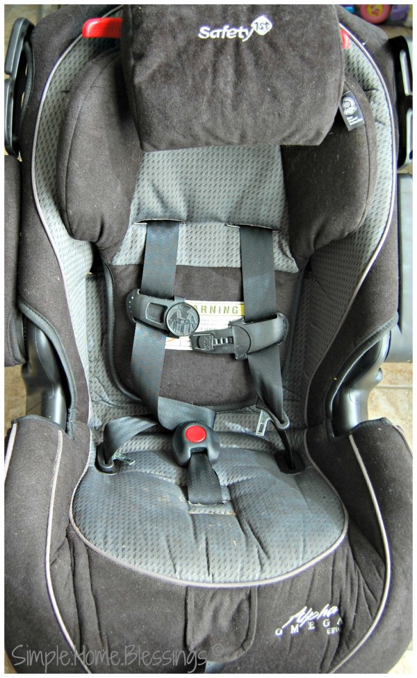 How to clean a car seat - Ask Anna