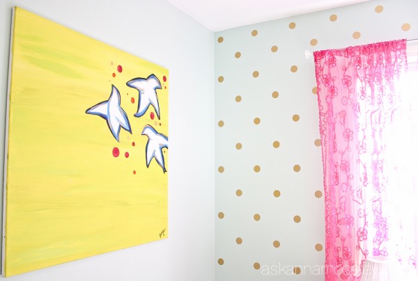 Girl's bedroom polka dot wall - Ask Anna