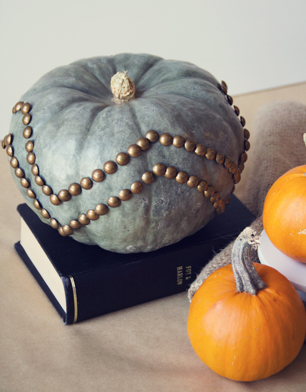 Nailhead trim pumpkin