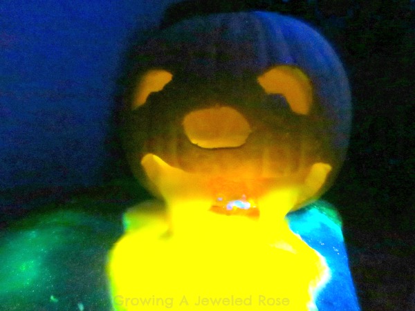 Erupting glow in the dark pumpkin