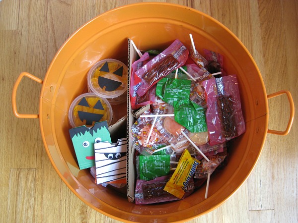 How to Organize Halloween Candy