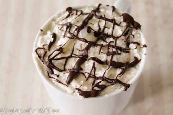 White hot chocolate recipe - Cooking with a Wallflower