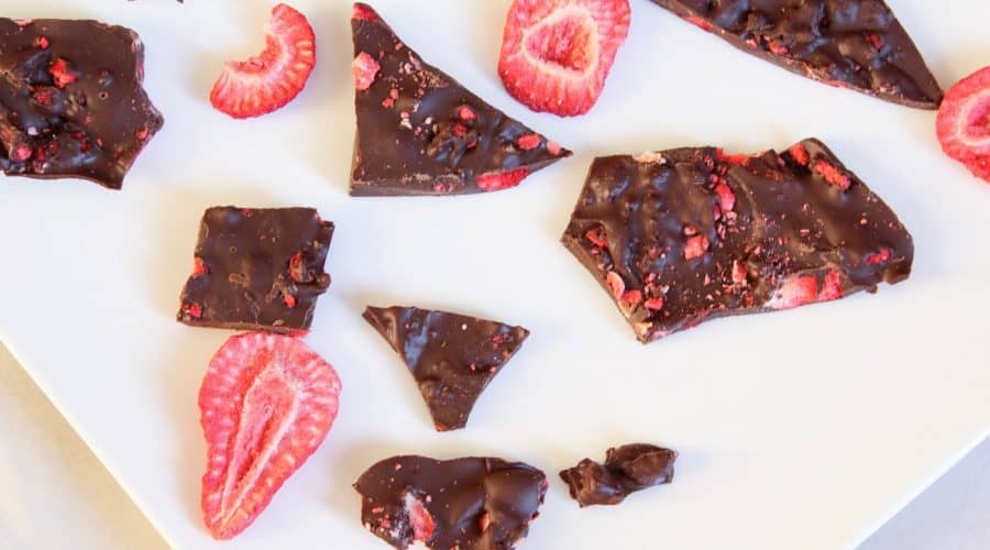 Chocolate Covered Strawberry Bark - Cooking with a Wallflower