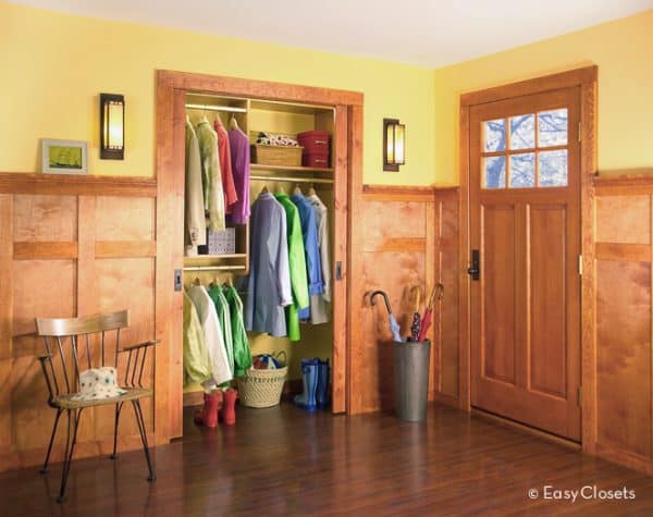 Entryway closet organization