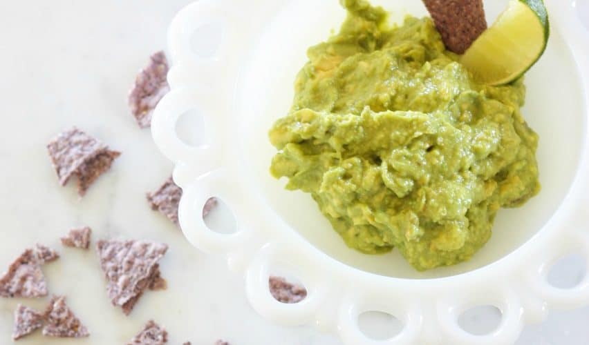 3-ingredient easy and delicious guacamole - Ask Anna