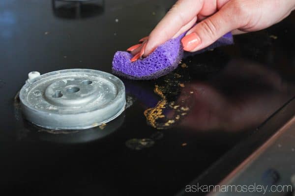 How to quickly and easily clean a stovetop without chemicals - Ask Anna