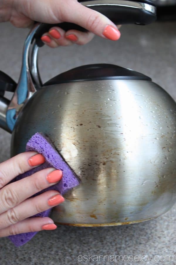 How to quickly and easily clean a teapot without chemicals - Ask Anna