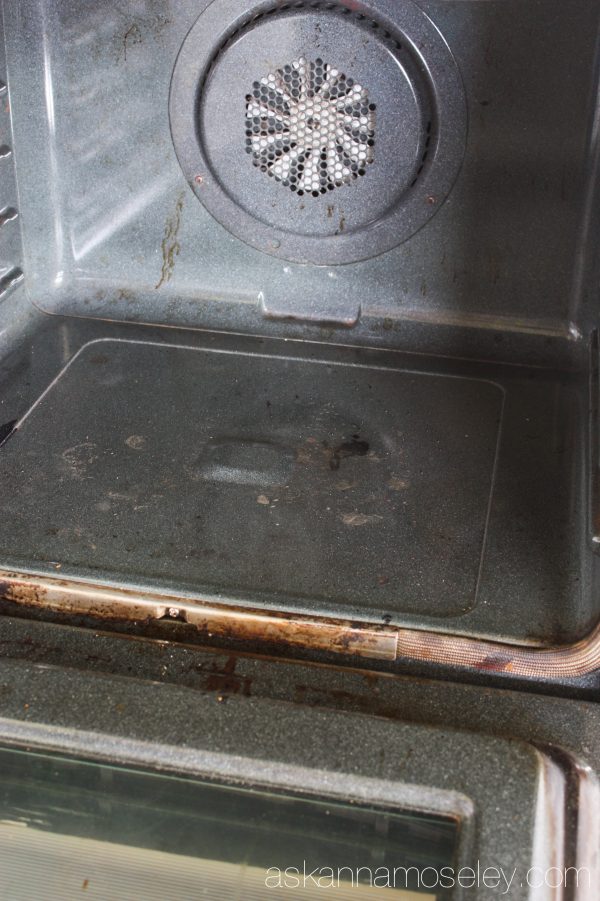 The guaranteed way to make your oven clean as new - Ask Anna