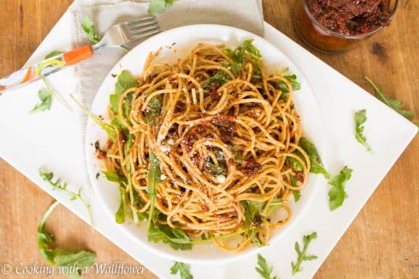 Sun-Dried Tomato Pistou Pasta with Arugula 4