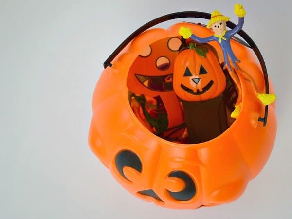 7 tips for storing and organizing Halloween decorations