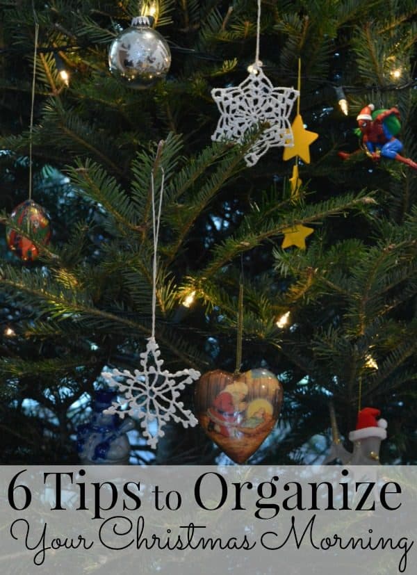 6 Tips to Organize Your Christmas Morning, everything from setting a time for everyone to wake up, to having bags ready for the trash. Implementing these 6 tips will mean everyone enjoys themselves Christmas morning, even mom and dad | Ask Anna