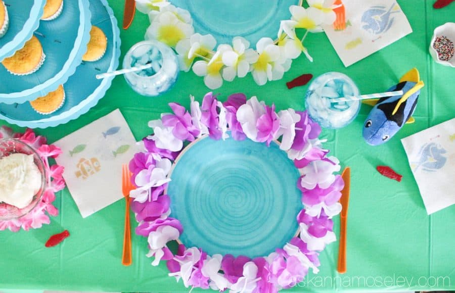 Celebrate the new Finding Dory moving by throwing a swim party! Here are lots of great ideas for your party | Ask Anna