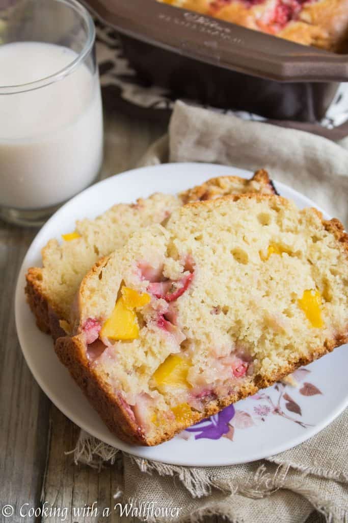 This strawberry mango bread is slightly sweet and so delicious, perfect for a summery breakfast | Cooking With a Wallflower for Ask Anna