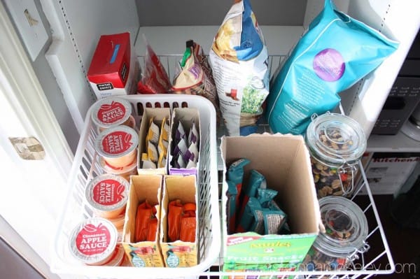 Need to organize your home on a budget but have no idea where to start? Don't panic! Here are 14 frugal ways to organize under $15 | Ask Anna