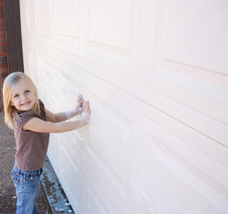 Summer is here and it's time to get ready for outdoor entertaining! Here are 10 things to clean to get ready for summer BBQ's and all your time outside! | Ask Anna