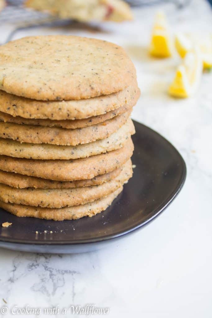 These buttery cookies are everything you love from a shortbread cookie and they're packed with flavor from Earl Grey Tea. They are the perfect snack. | Cooking with a Wallflower