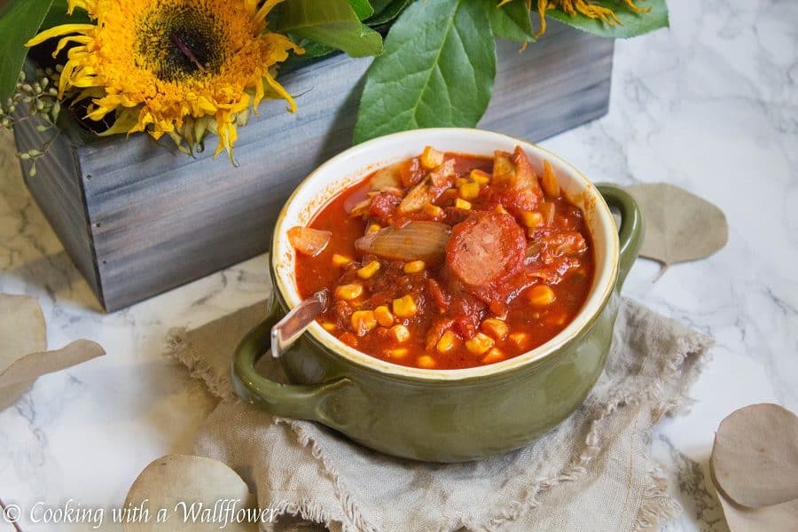 Warm, comforting chili filled with chicken, sausage, and veggies. This smoky chicken and sausage chili is delicious, healthy and perfect for the winter. | Cooking with a Wallflower